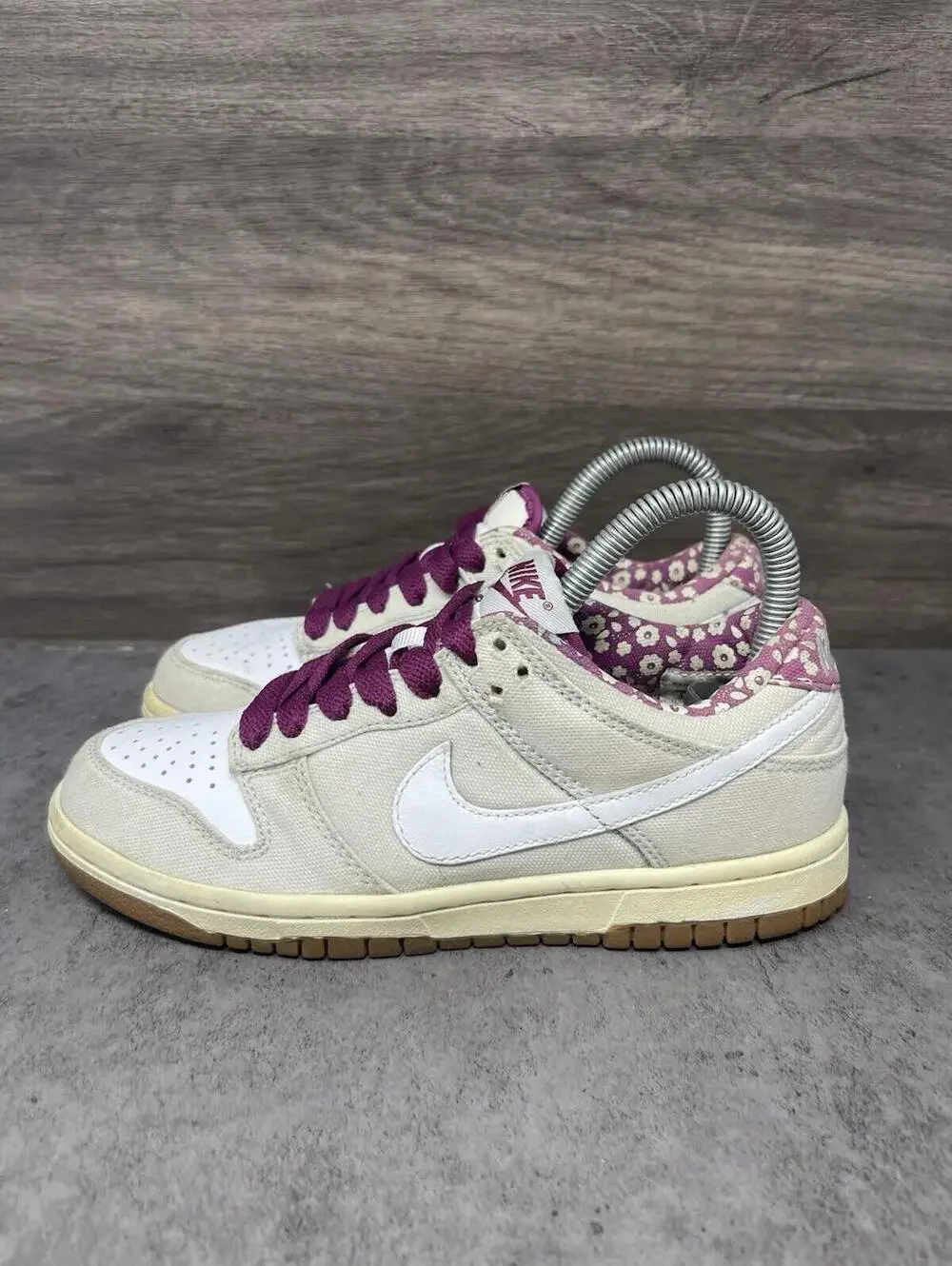 Nike Dunk Low Sneakers Womens Size 5 Cherry Beige Canvas Vintage 371815-011